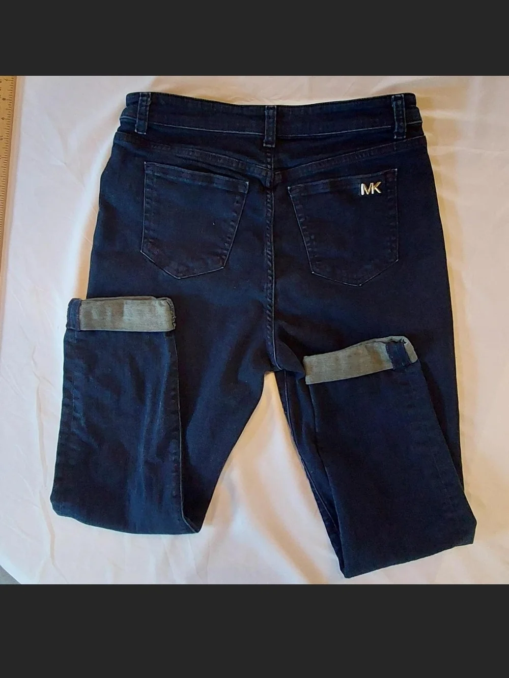Michael Kors SZ 8 high waisted ankle cropped Blue jeans